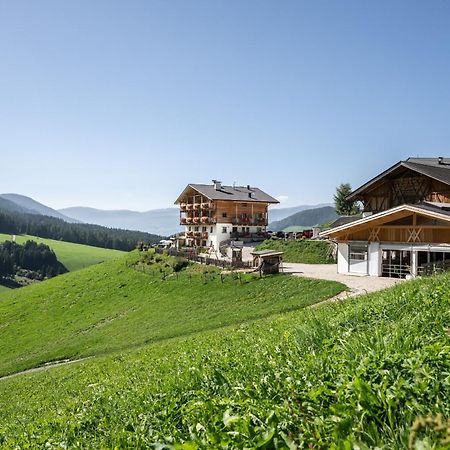 Unterkantiolerhof Фунес Екстериор снимка