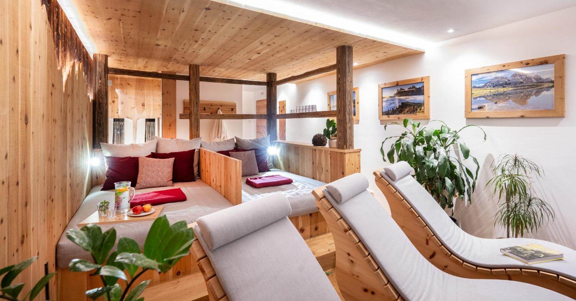 Unterkantiolerhof Фунес Екстериор снимка