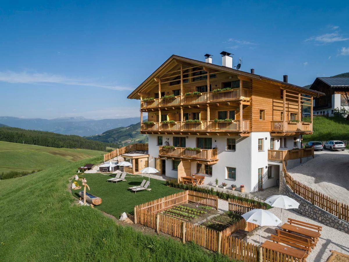 Unterkantiolerhof Фунес Екстериор снимка